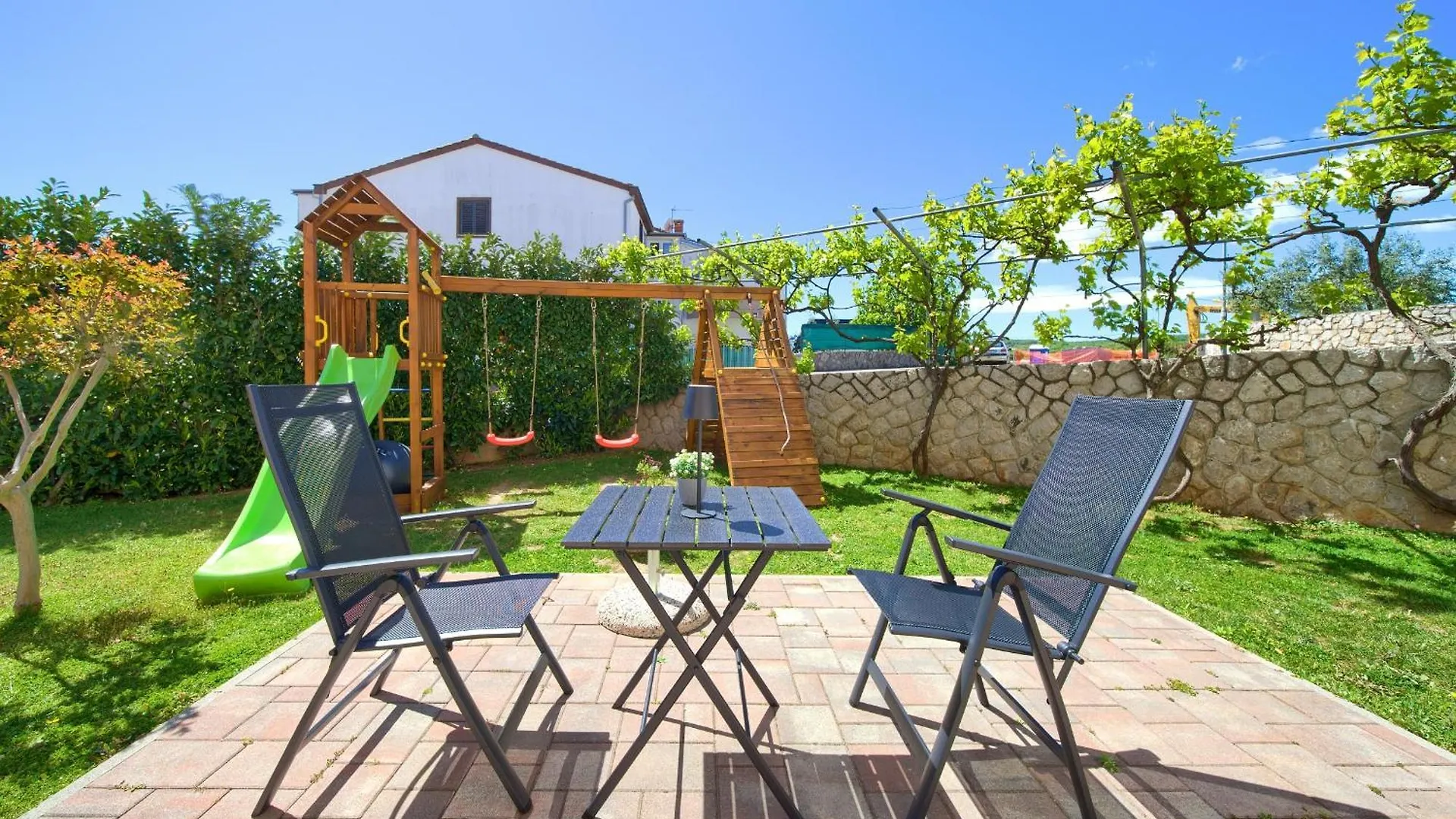 Apartmani Assa Krk Krk Town 0*,  Croatia